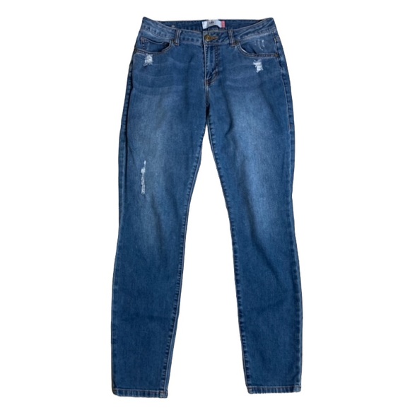 cAbi Distressed Skinny Curvy Medium Wash Jeans Size 8 in EUC - Picture 1 of 11